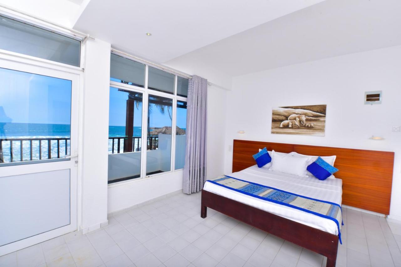 Lucky Seven Beach Resort Hikkaduwa Luaran gambar