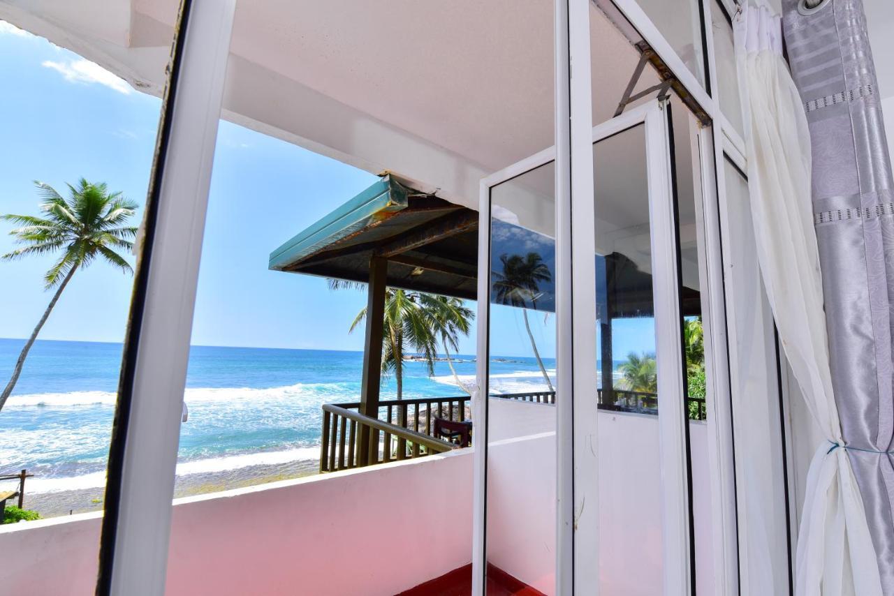 Lucky Seven Beach Resort Hikkaduwa Luaran gambar