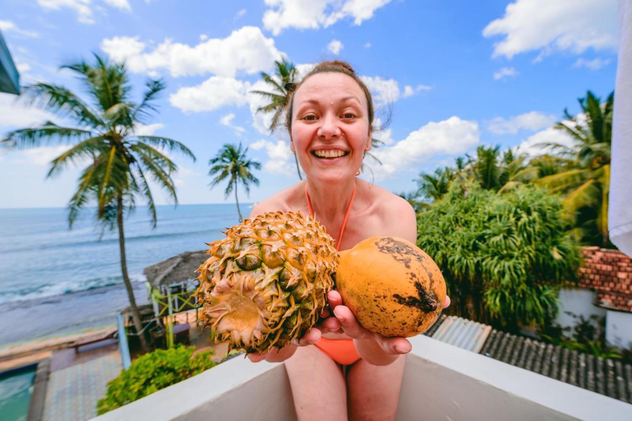 Lucky Seven Beach Resort Hikkaduwa Luaran gambar